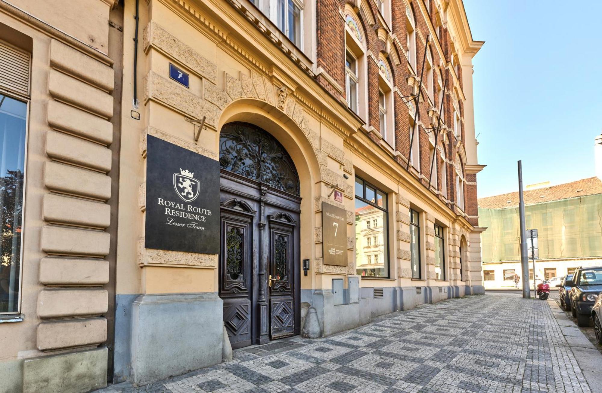 Royal Route Residence Lesser Town Prága Kültér fotó